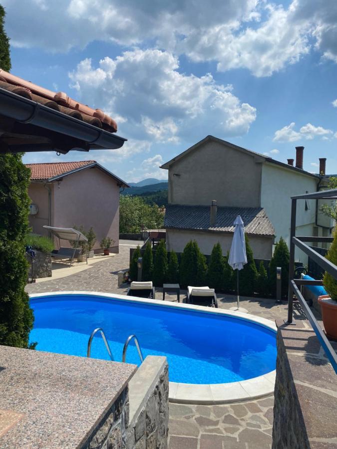 Holiday House Pasjak Sapjane Esterno foto